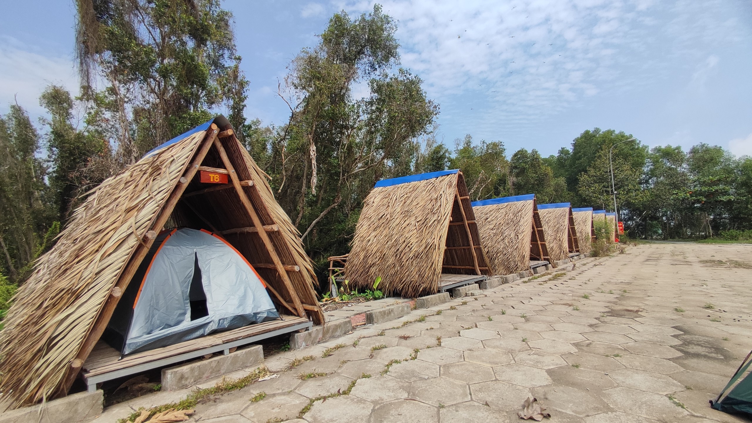 Những trải nghiệm thú vị khi cắm trại tại Làng Nổi Tân Lập dịp hè 2023
